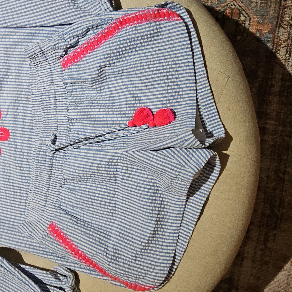 Vineyard Vines Blue Pin Stripe Top And Shorts Size XS - Picture 4 of 4